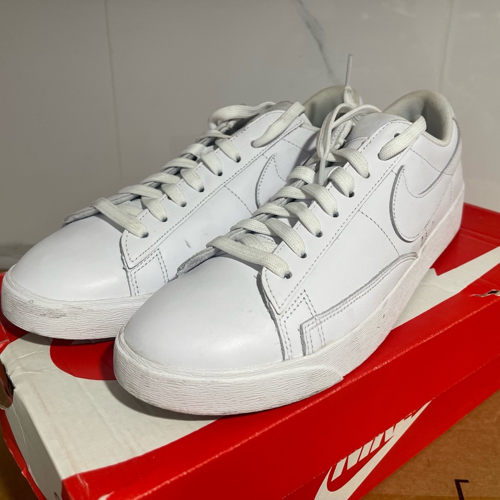 Nike Women’s Size 10.5W Blazer Low All White Used